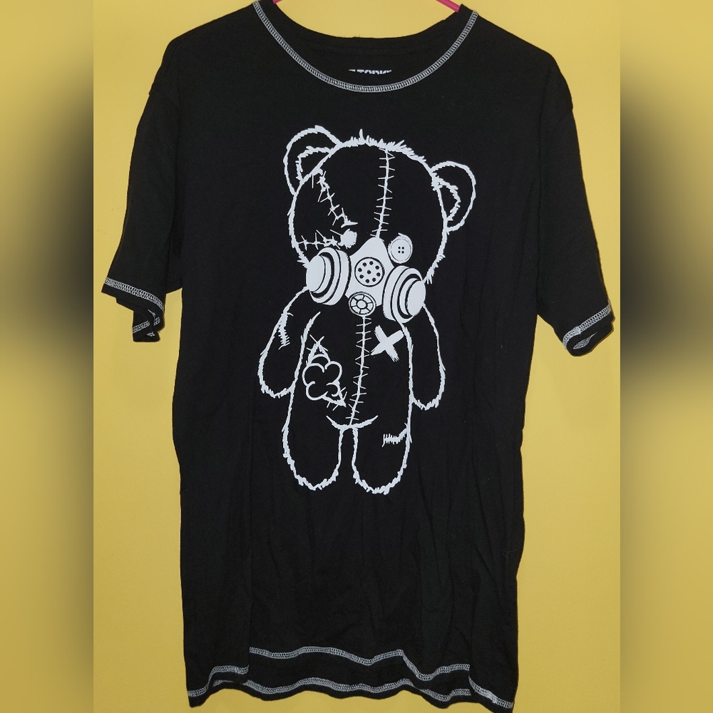 📢DEAL! Hot Topic Gas Mask Bear T-Shirt Over Sized Small Halloween